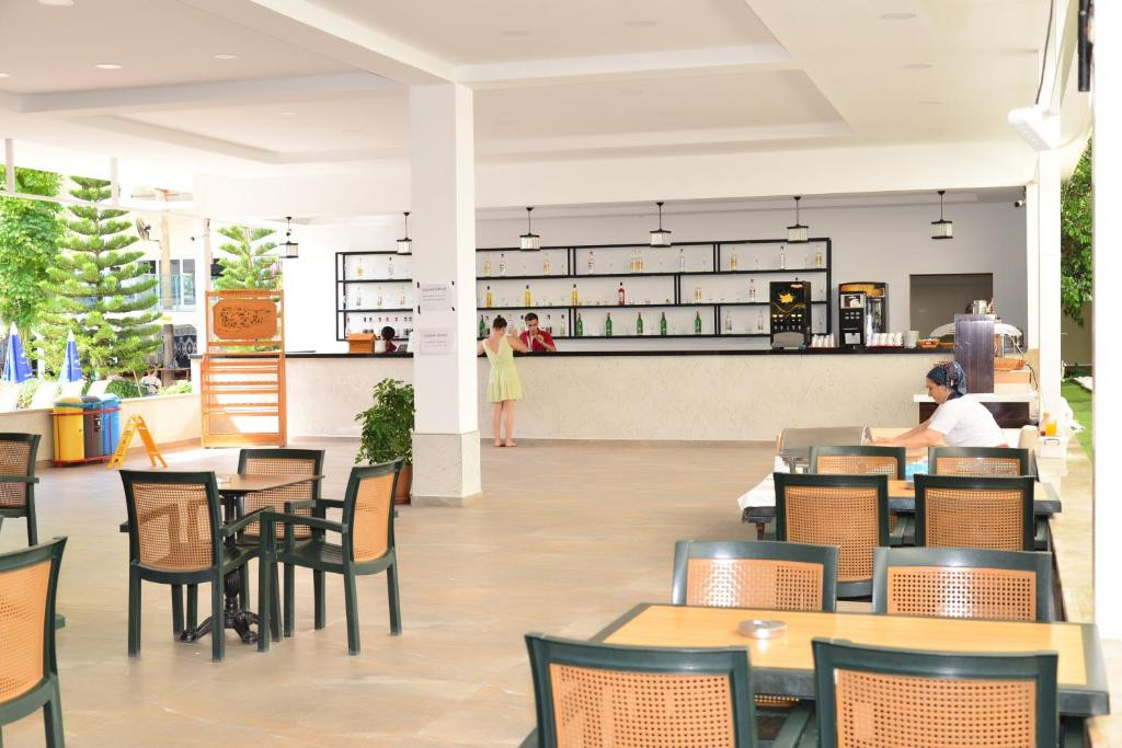 Фото отеля SIDE YESILOZ HOTEL