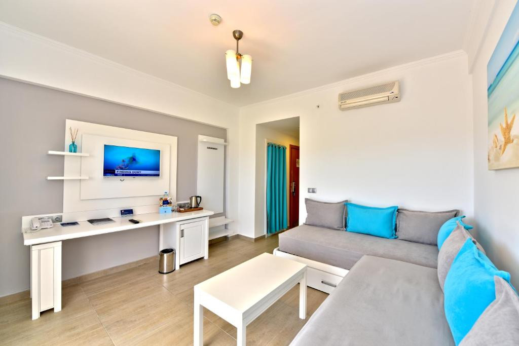 Фото отеля TUI BLUE TROPICAL (EX. TUI FAMILY LIFE TROPICAL RESORT)