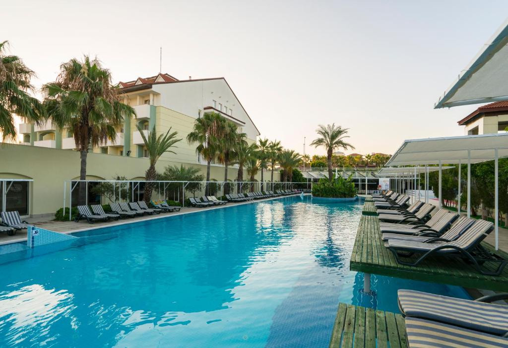 Фото отеля SURAL RESORT