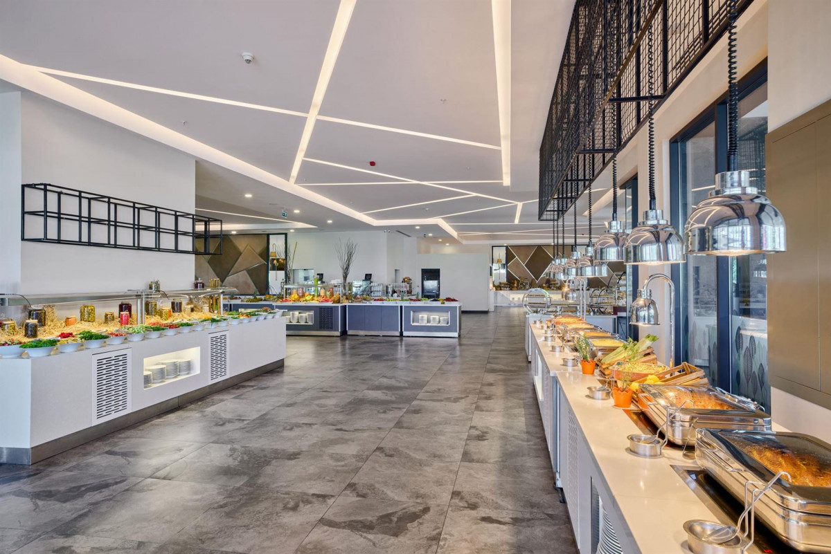 Фото отеля MOVENPICK HOTEL ANTALYA TEKIROVA (EX.ROYAL DIWA TEKIROVA RESORT)