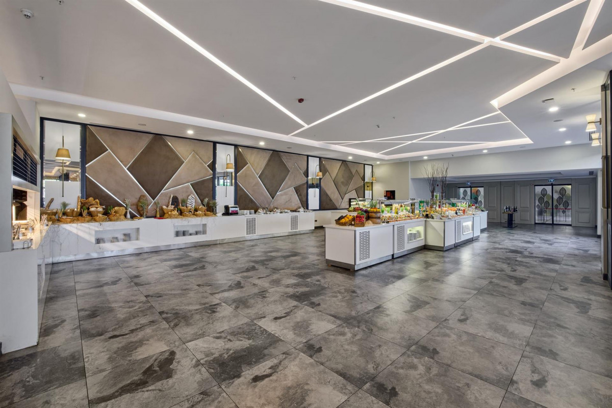 Фото отеля MOVENPICK HOTEL ANTALYA TEKIROVA (EX.ROYAL DIWA TEKIROVA RESORT)