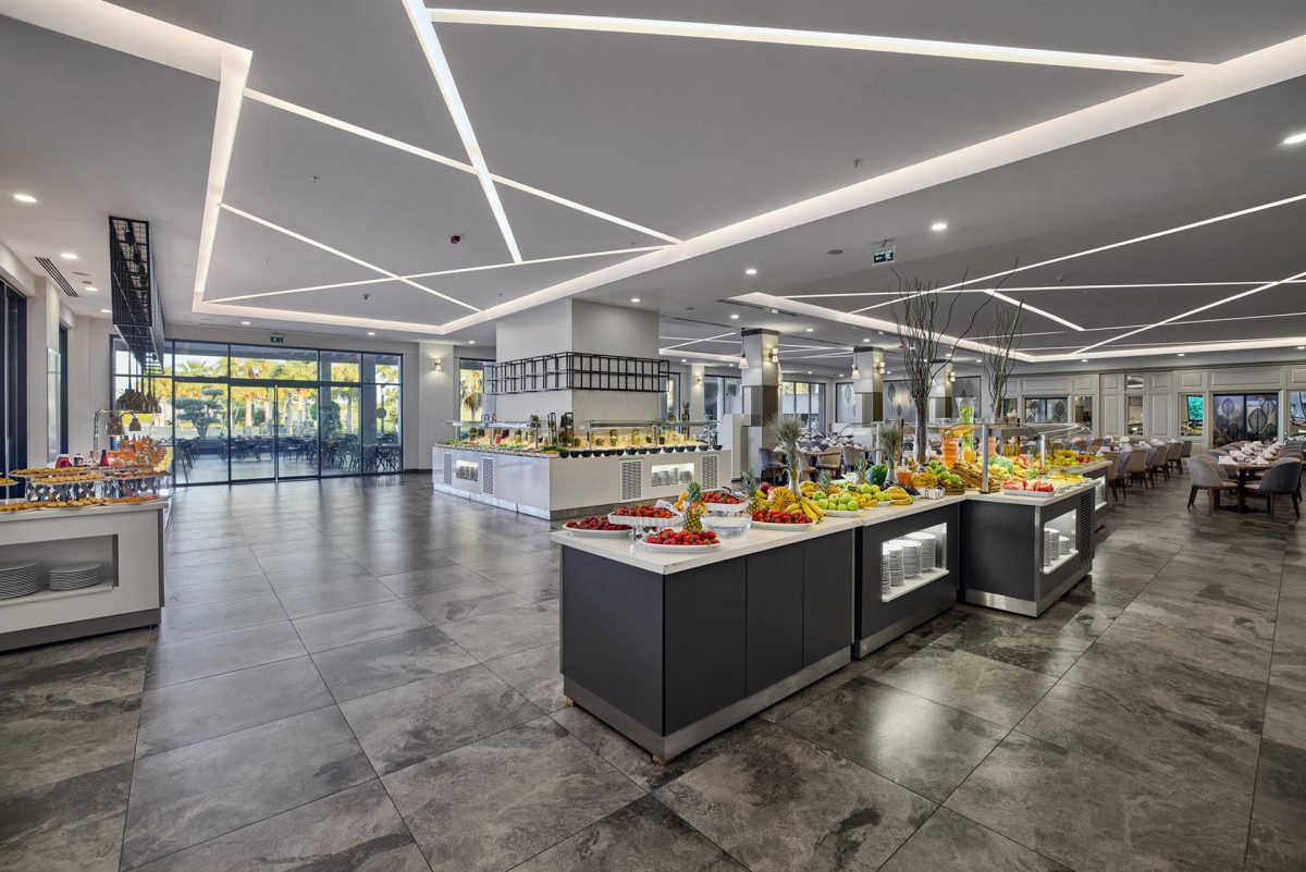 Фото отеля MOVENPICK HOTEL ANTALYA TEKIROVA (EX.ROYAL DIWA TEKIROVA RESORT)