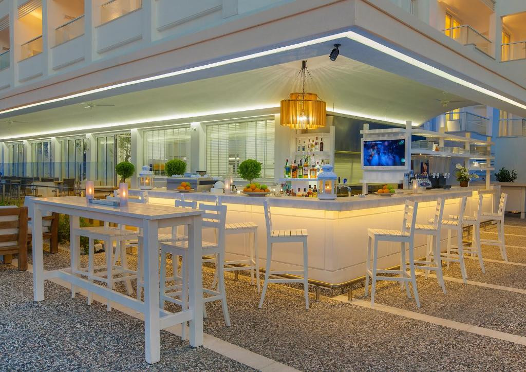 Фото отеля THE BEACHFRONT HOTEL ADULT ONLY 16+