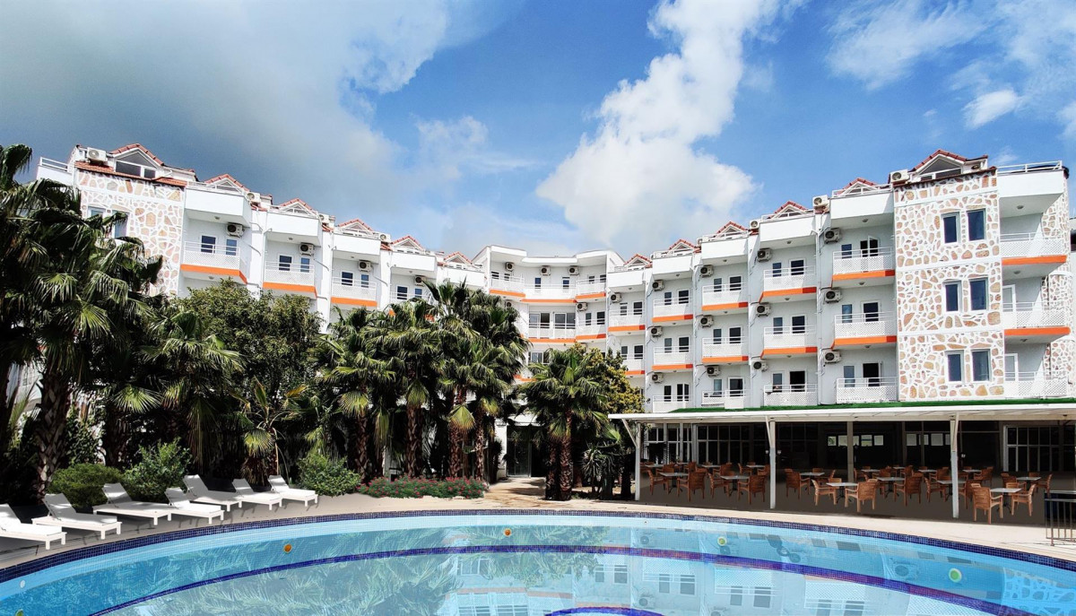 1. Uk Hotel Kiris (Ex. Kiris Rose, Sailors Park) 4*