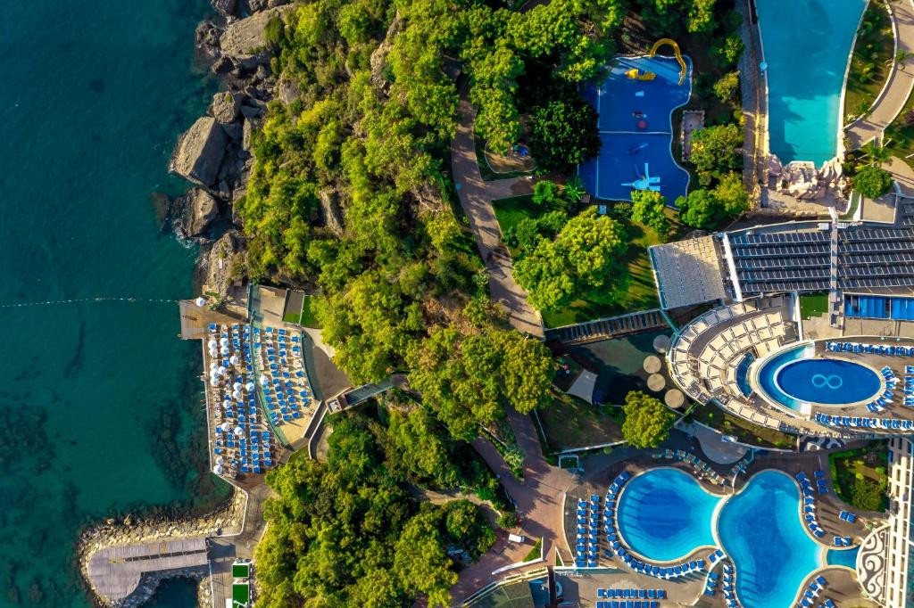 Фото отеля A GOOD LIFE UTOPIA FAMILY RESORT