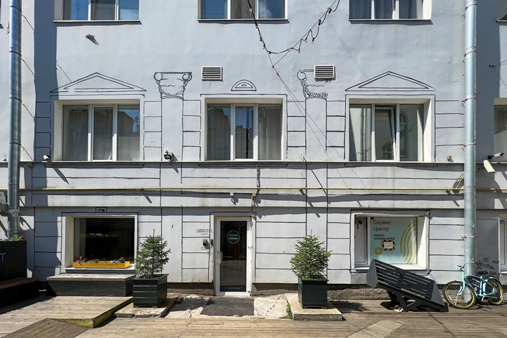 ДРУЗЬЯ ГРАФФИТИ ХОСТЕЛ (EX. ГРАФФИТИ Л)