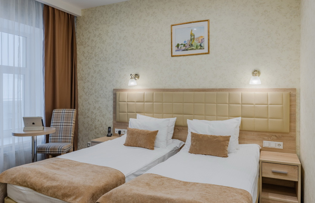 Фото отеля НЕВСКИЙ БЕРЕГ 122