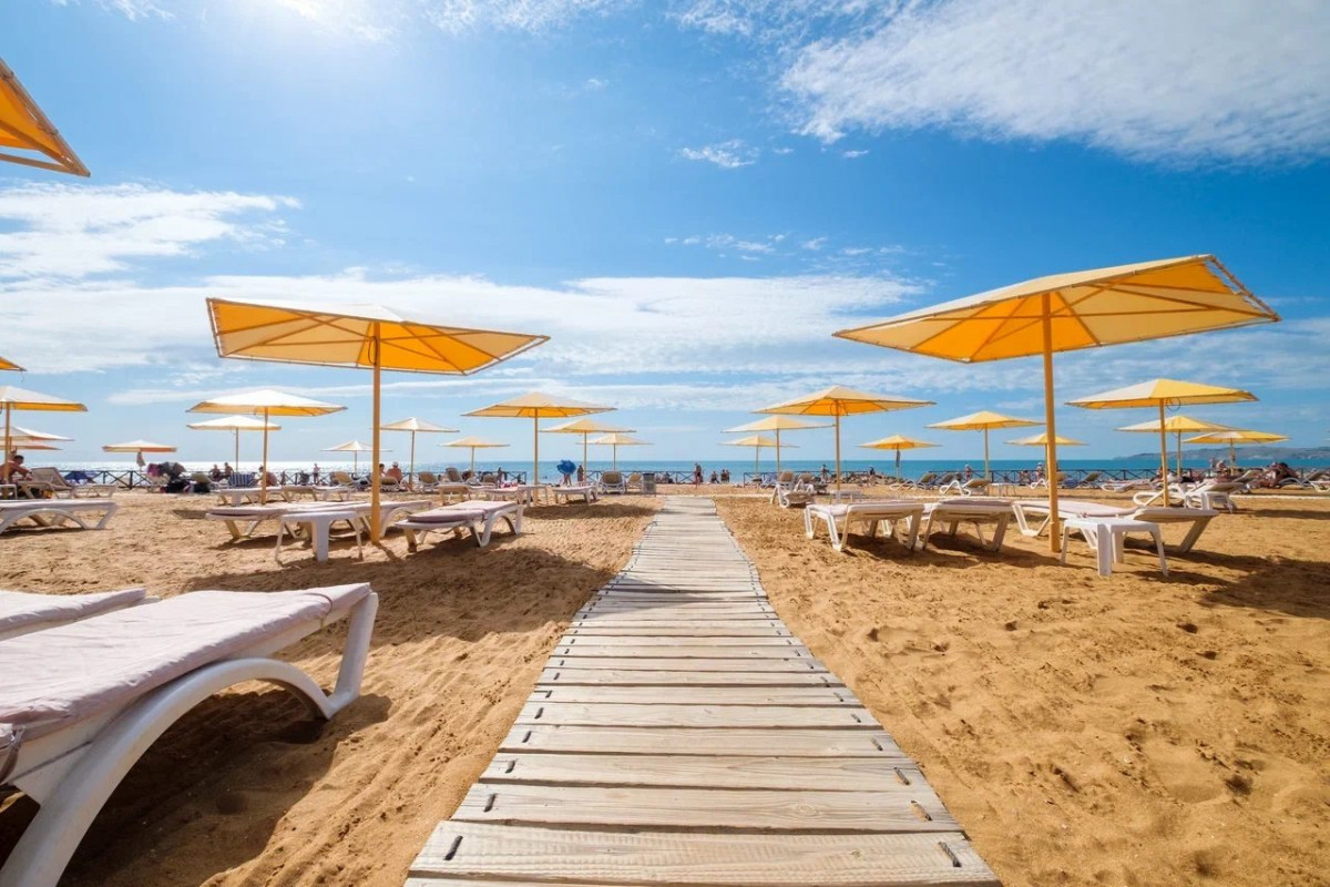 Фото отеля АЛЫЕ ПАРУСА ФЕОДОСИЯ