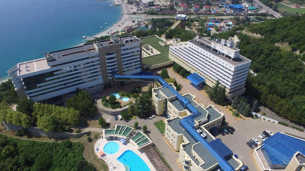 МОЛНИЯ ЯМАЛ КУРОРТНЫЙ КОМПЛЕКС 