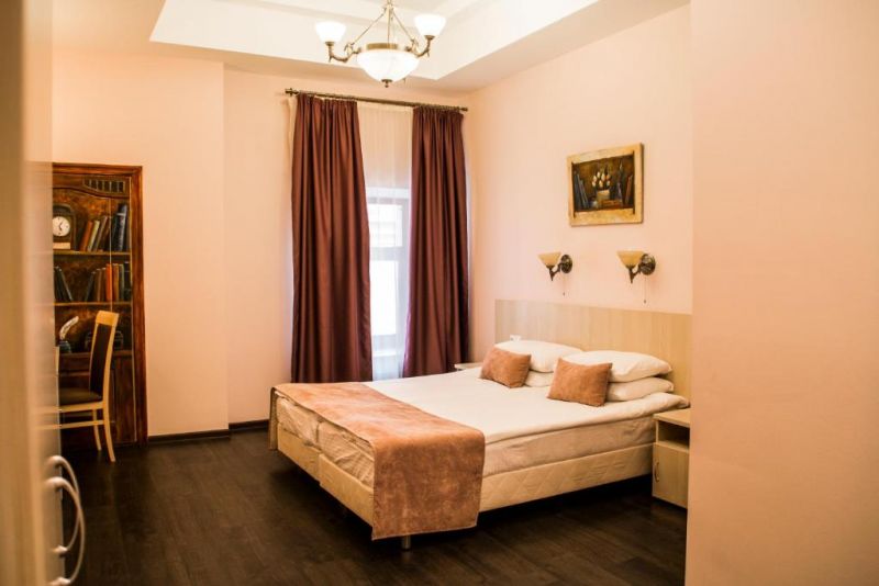 4. Невский Берег 122 3*