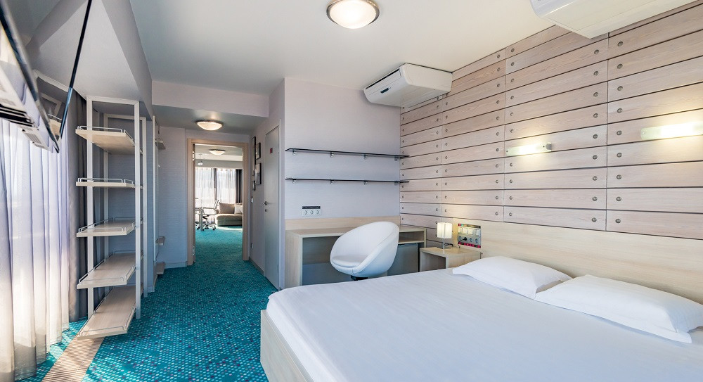 Фото отеля ЯЛТА-ИНТУРИСТ