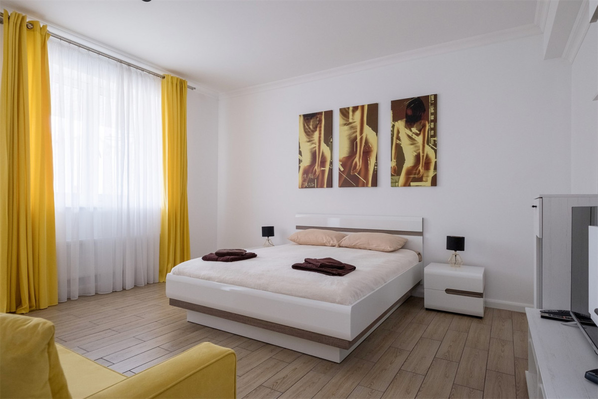 Фото отеля ЯНТАРНАЯ КОРОНА АПАРТАМЕНТЫ