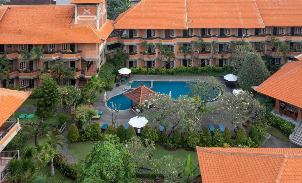 Фото отеля ADI DHARMA HOTEL KUTA