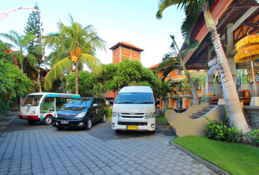 Фото отеля ADI DHARMA HOTEL KUTA