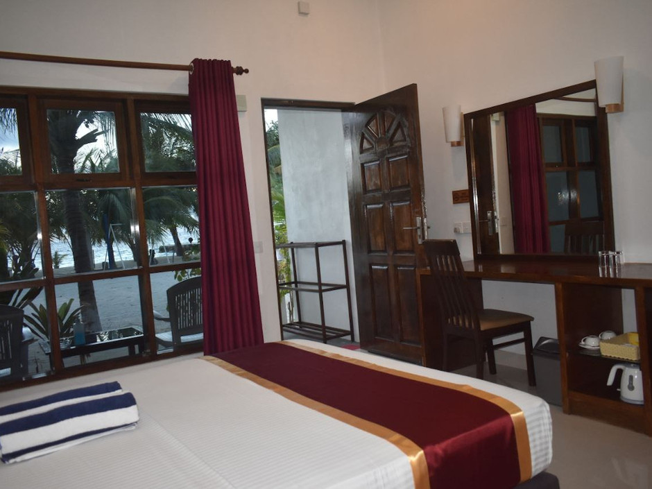 Фото отеля LAGOON VIEW MALDIVES