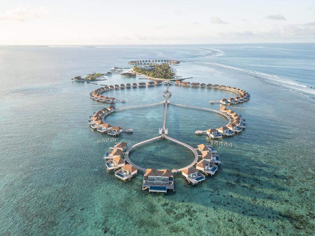 Radisson Blu Resort Maldives — Мальдивы