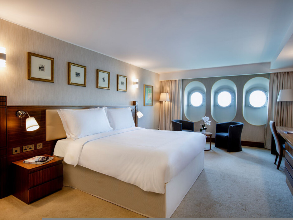 Фото отеля QUEEN ELIZABETH 2