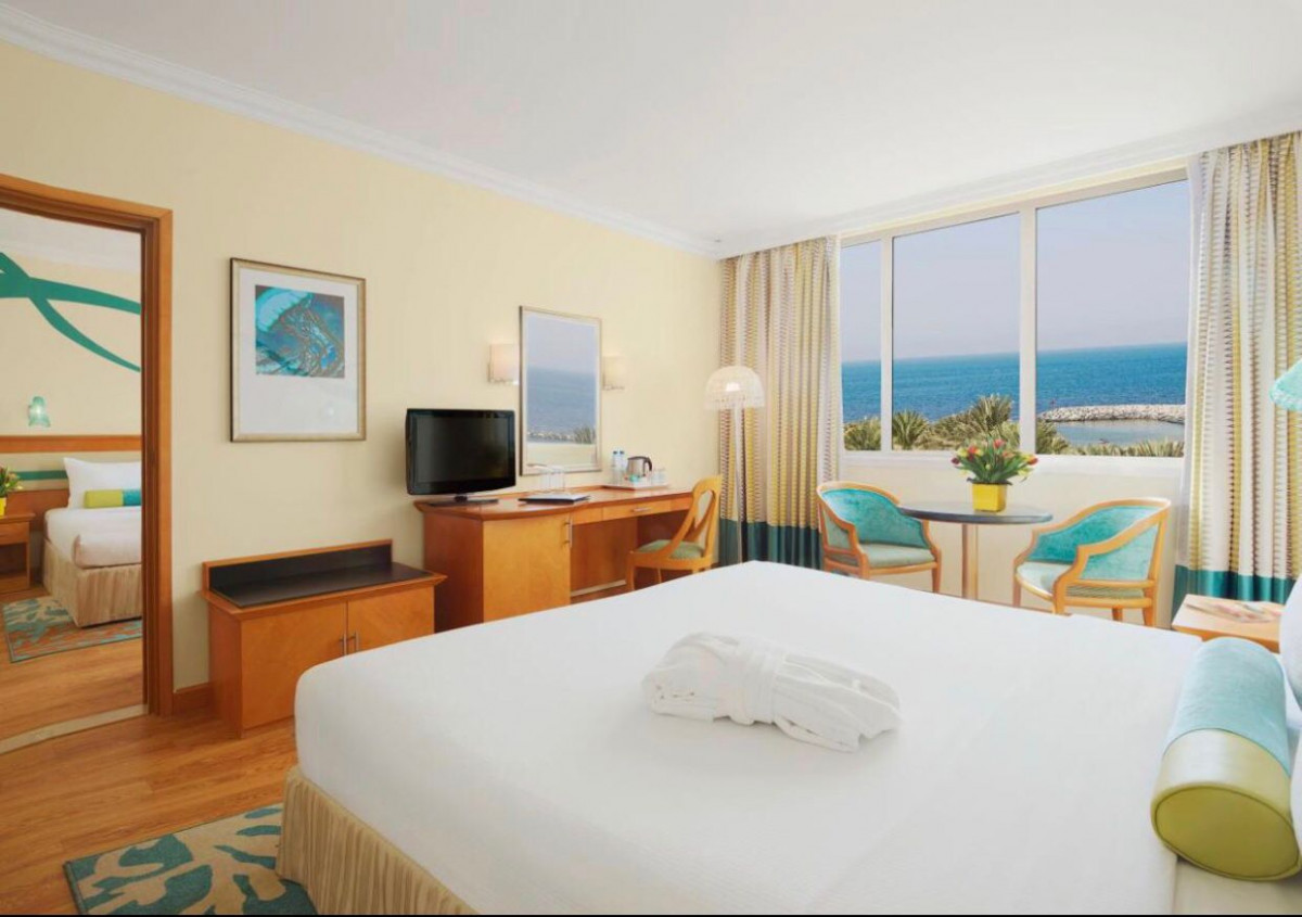 Фото отеля CORAL BEACH RESORT