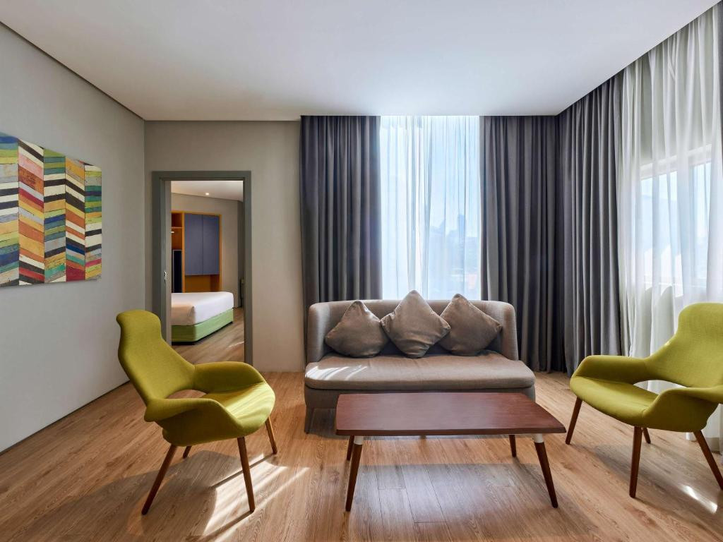 Фото отеля IBIS STYLES DUBAI JUMEIRAH