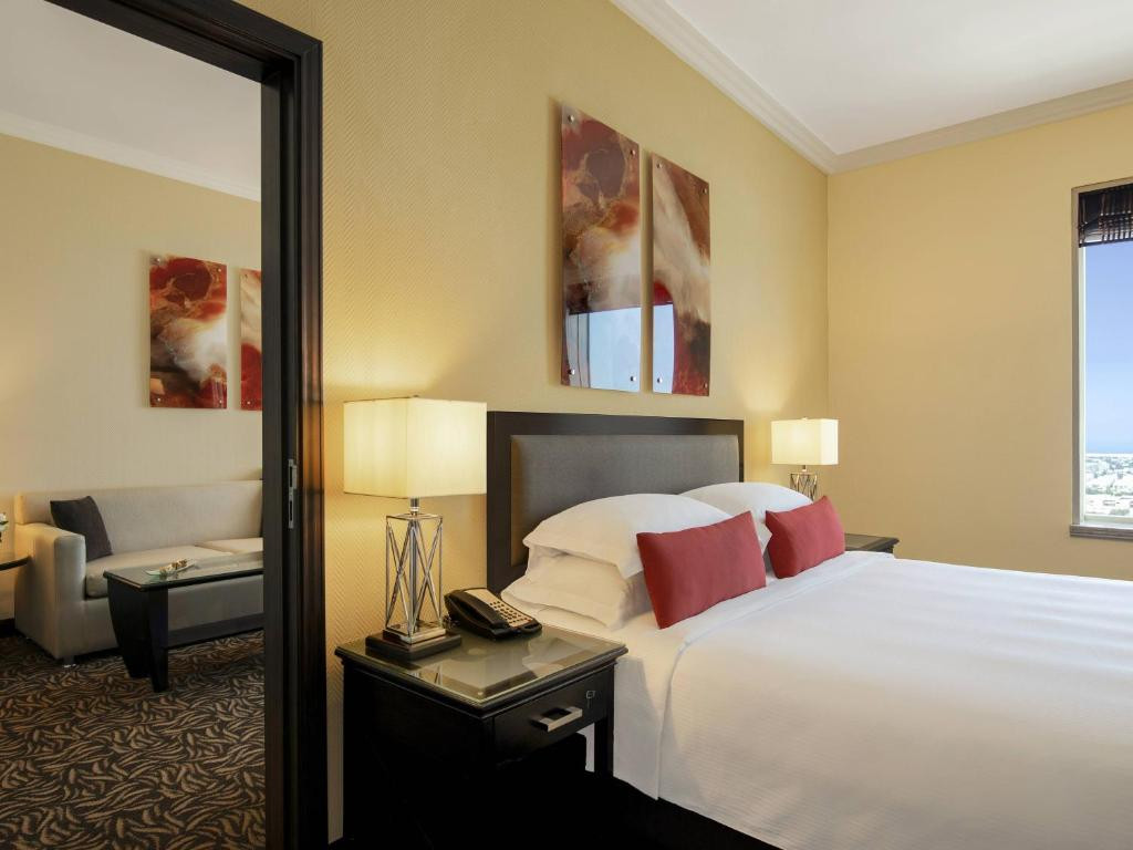 Фото отеля TOWERS ROTANA